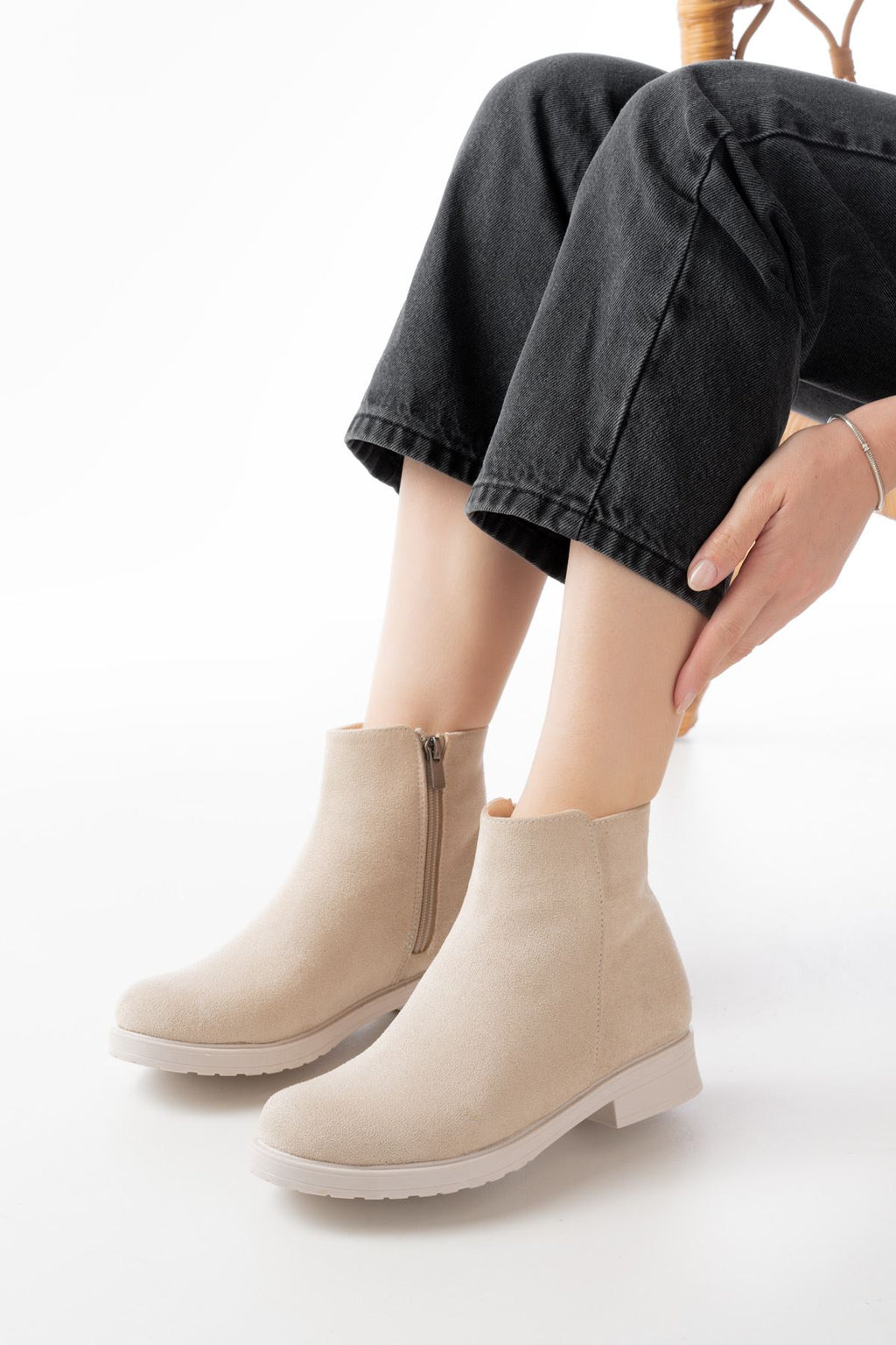 Ayakkabı Aşkı Bej Süet Fermuarlı Günlük Kadın Bot - Ayakkabı Aşkı
