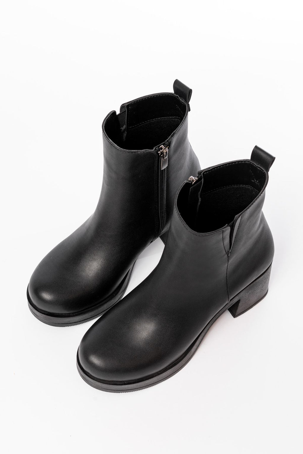 Ayakkabı Aşkı Siyah Lastikli Fermuarlı Kalın Topuklu Günlük Kadın Bot