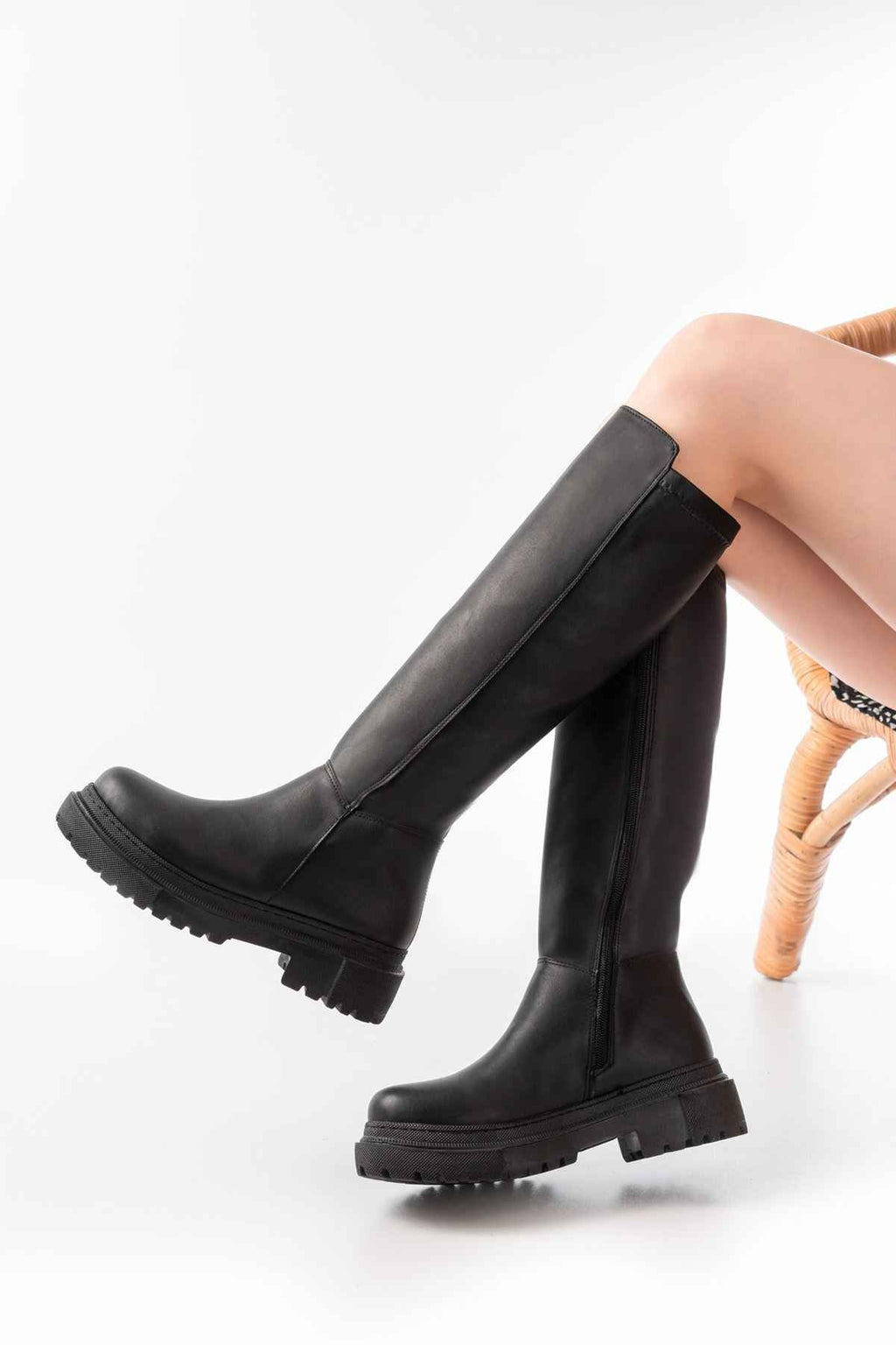 Ayakkabı Aşkı 812-300 Siyah Fermuarlı Günlük Kadın Çizme