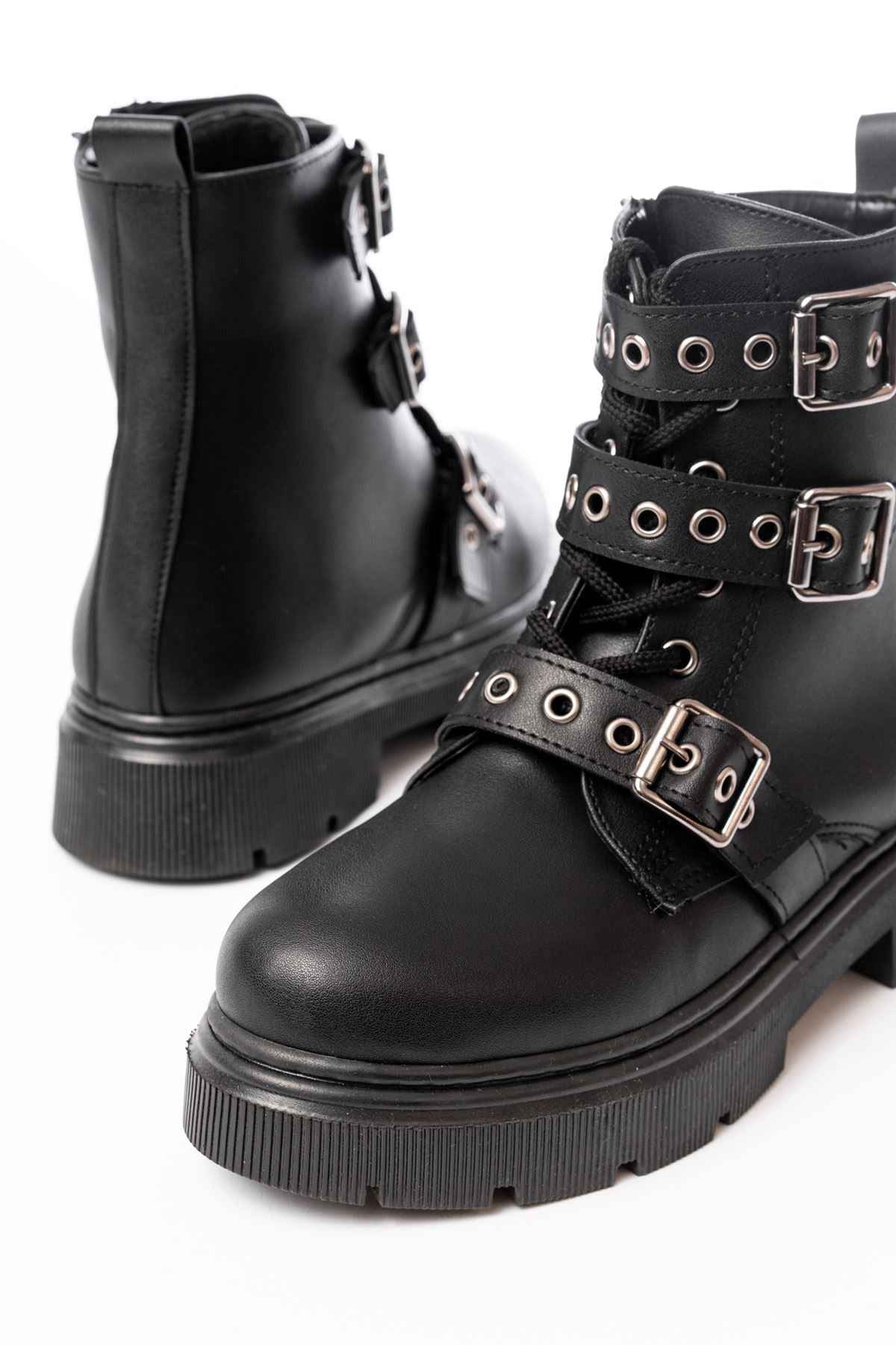 Ayakkabı Aşkı 508-3039 Siyah Toka Aksesuarlı Fermuarlı  Günlük Kadın Bot