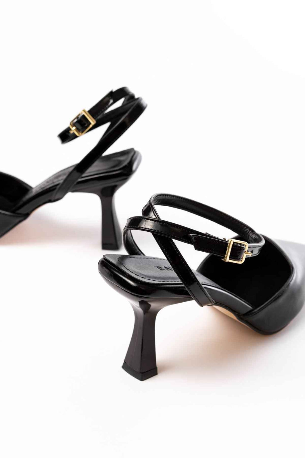 Ayakkabı Aşkı St-004 Siyah Rugan Günlük 7 Cm Topuklu Bayan Ayakkabı