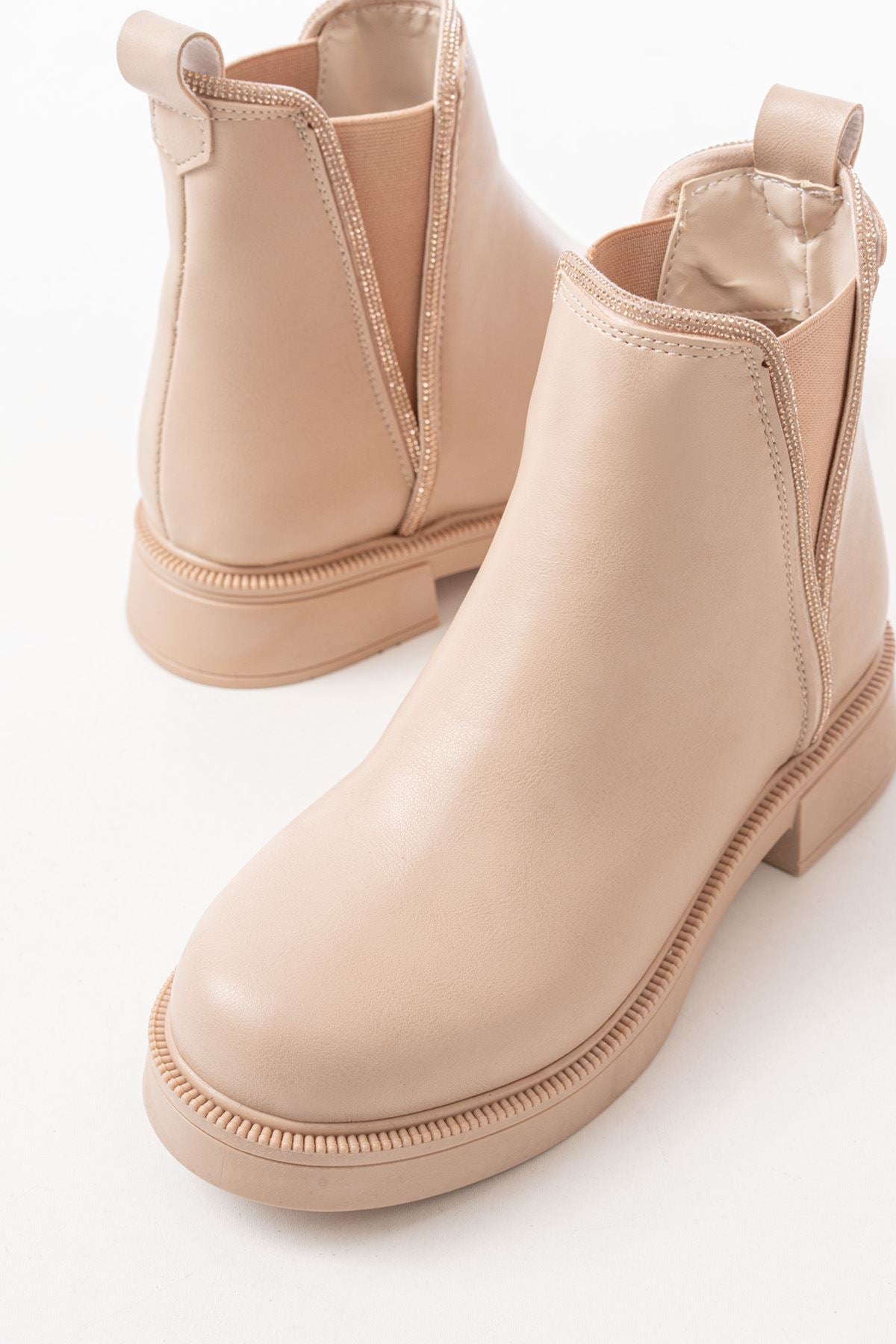 Ayakkabı Aşkı Nut Taş Aksesuarlı Lastikli Günlük Kadın Bot - Ayakkabı Aşkı