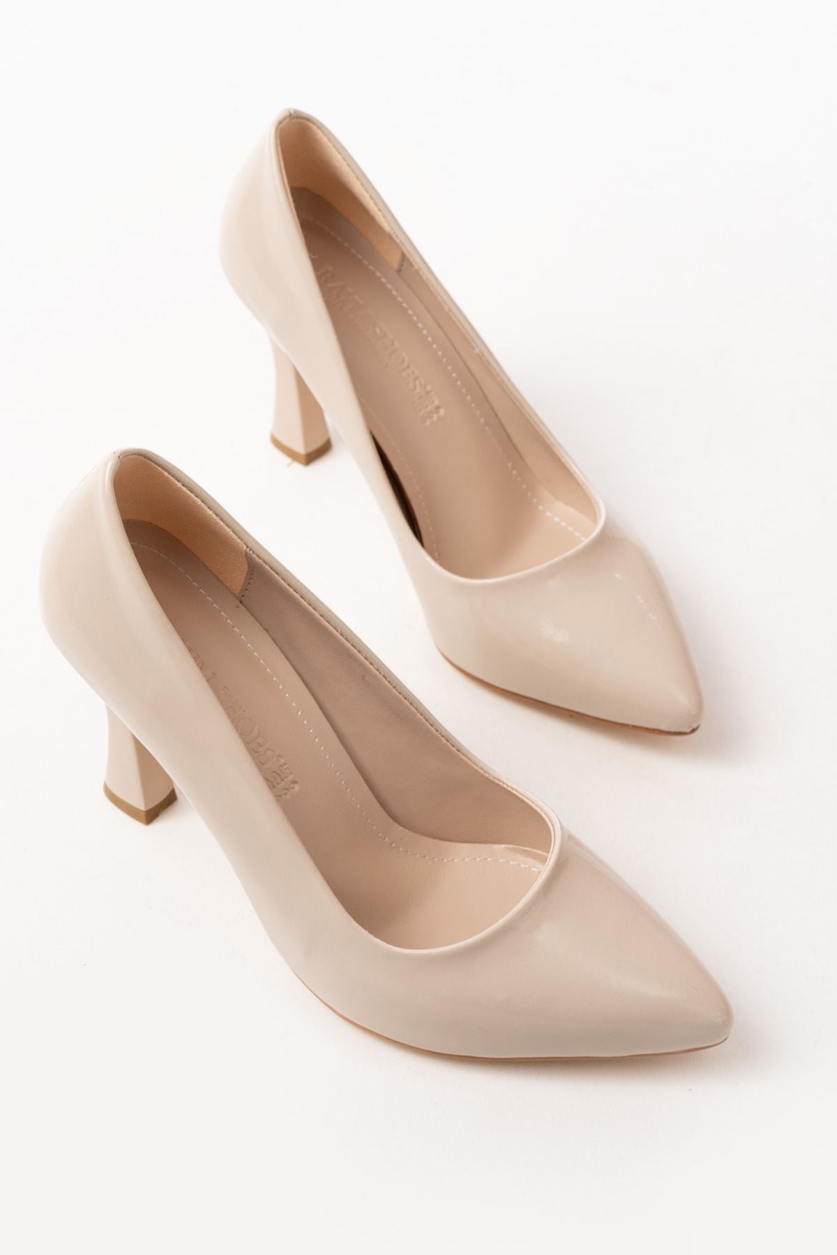Ayakkabı Aşkı Bej Rugan Günlük 9 cm Topuklu Bayan Stiletto Ayakkabı - Ayakkabı Aşkı