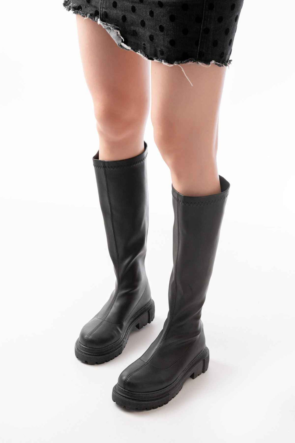 Ayakkabı Aşkı 812-301 Siyah Streç Arkadan Fermuarlı Günlük Kadın Çizme