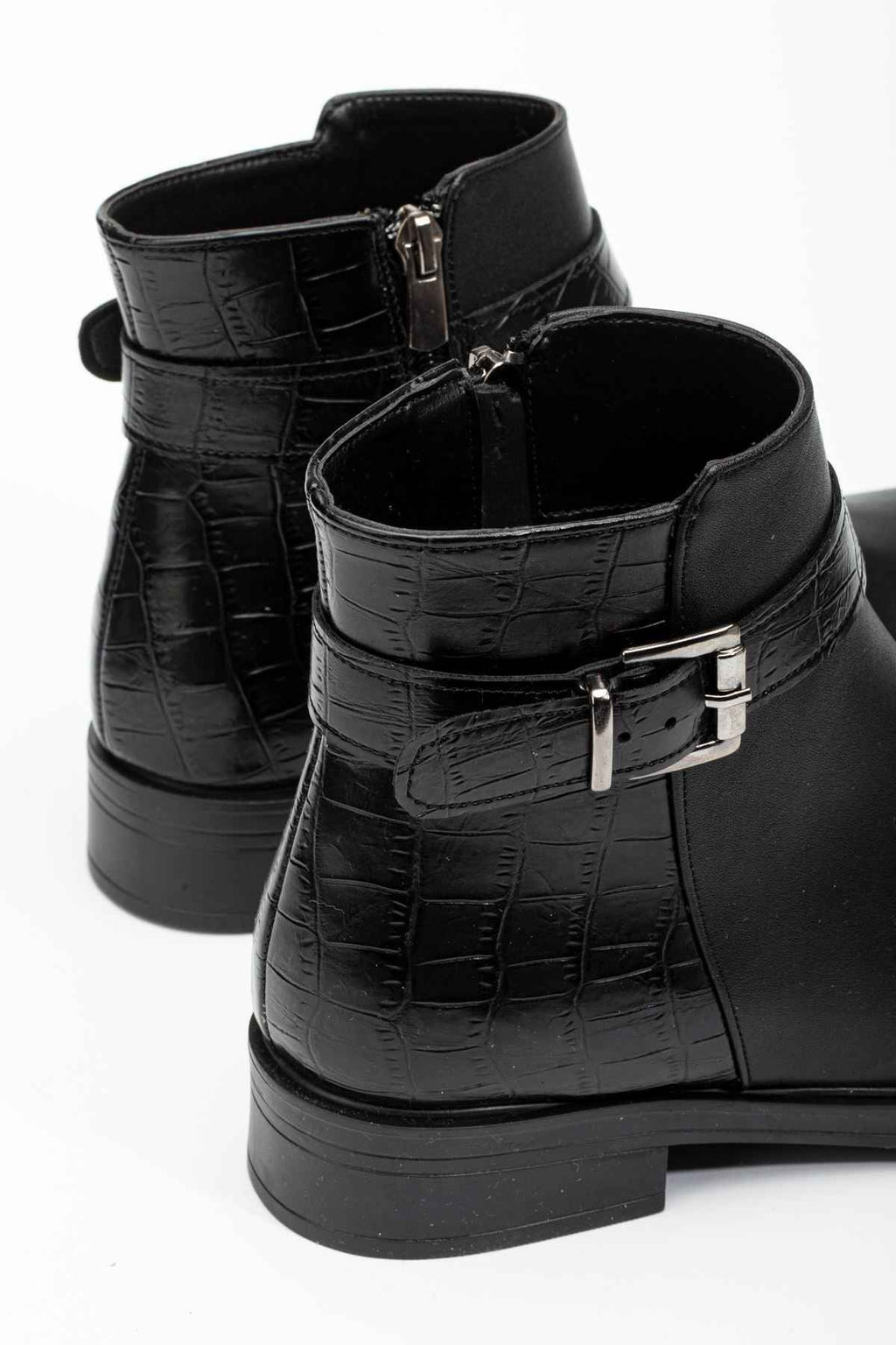 Ayakkabı Aşkı 165-204/1 Siyaha Kroko Toka Aksesuarlı Fermuarlı Günlük Kadın Bot