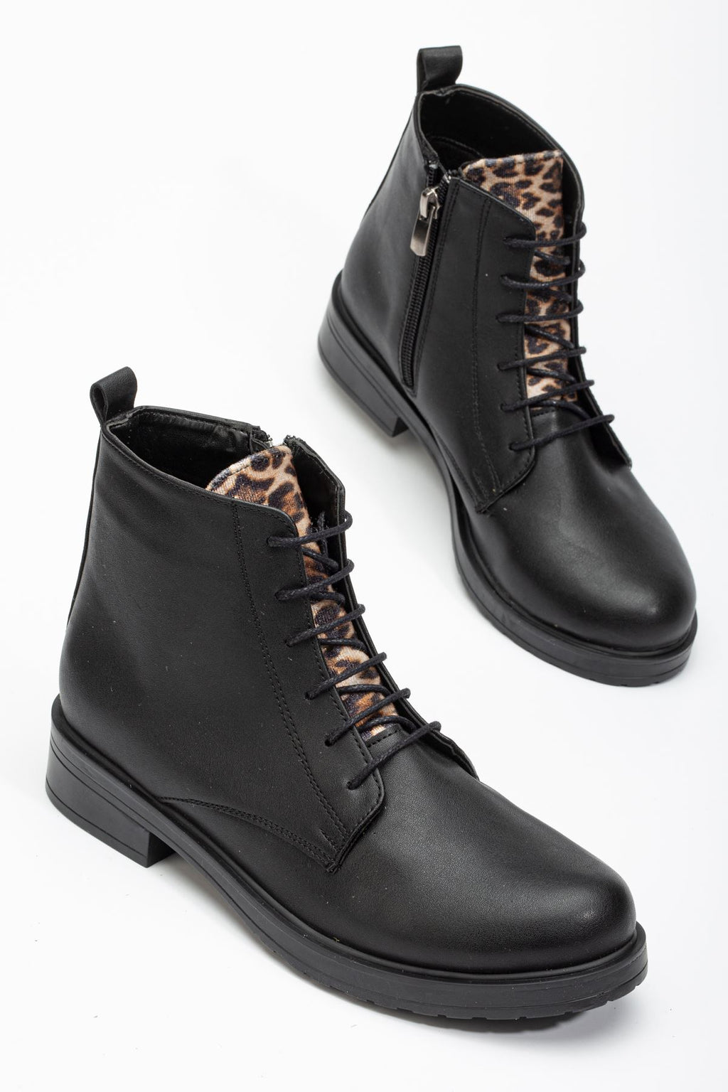 165-225 Siyaha Leopar Bağcıklı Fermuarlı Günlük Kadın Bot - Siyah