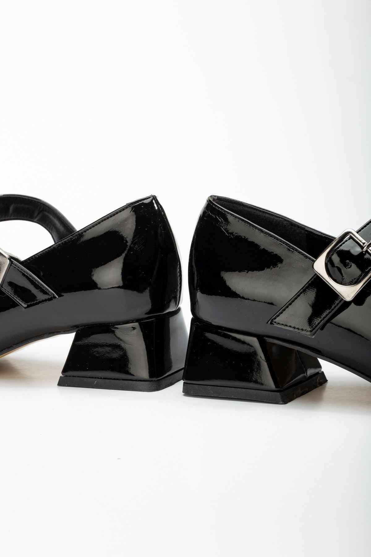 Ayakkabı Aşkı St-006 Siyah Rugan Günlük 4 Cm Topuklu Bayan Ayakkabı