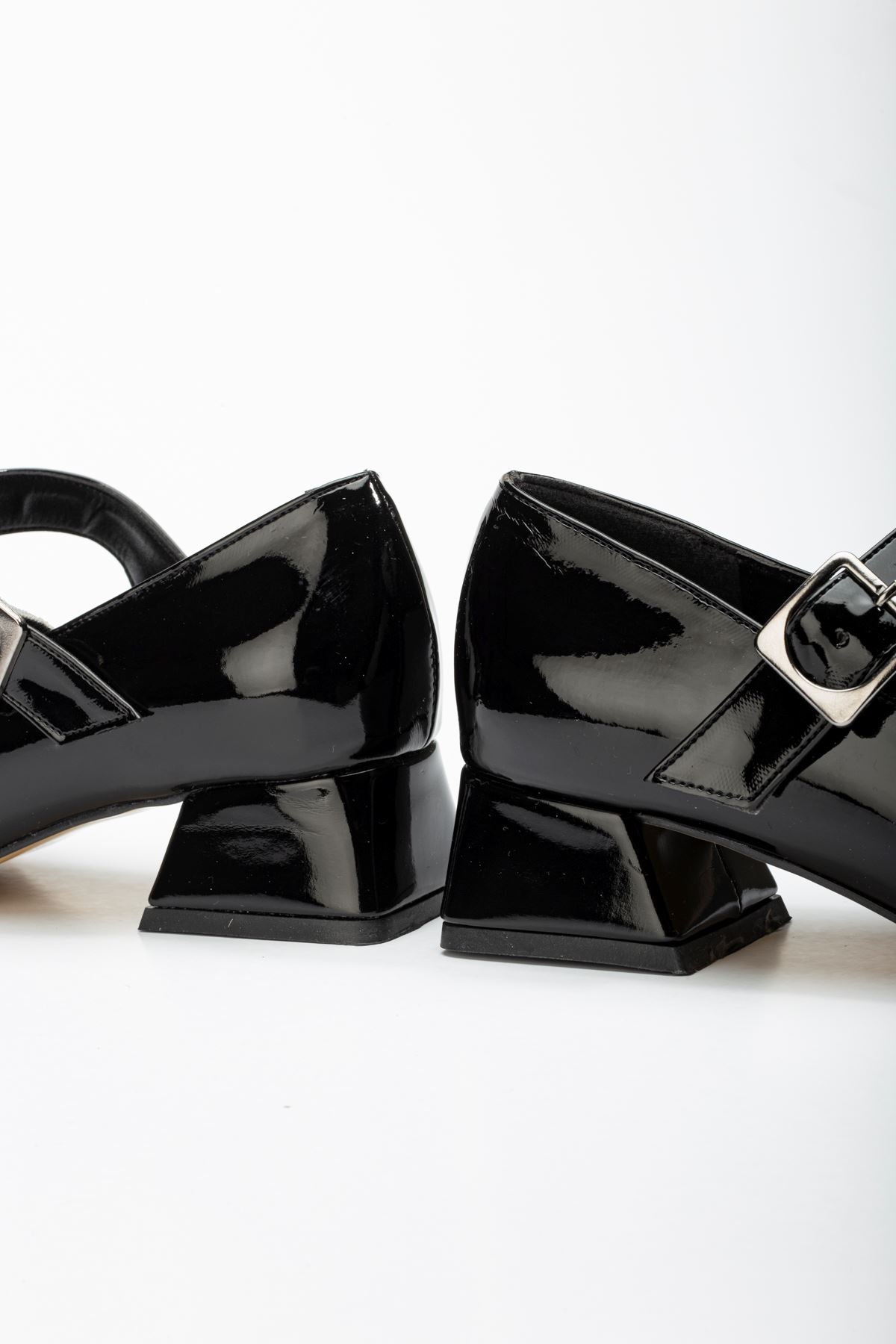 Ayakkabı Aşkı Siyah Rugan Günlük 4 cm Topuklu Bayan Ayakkabı