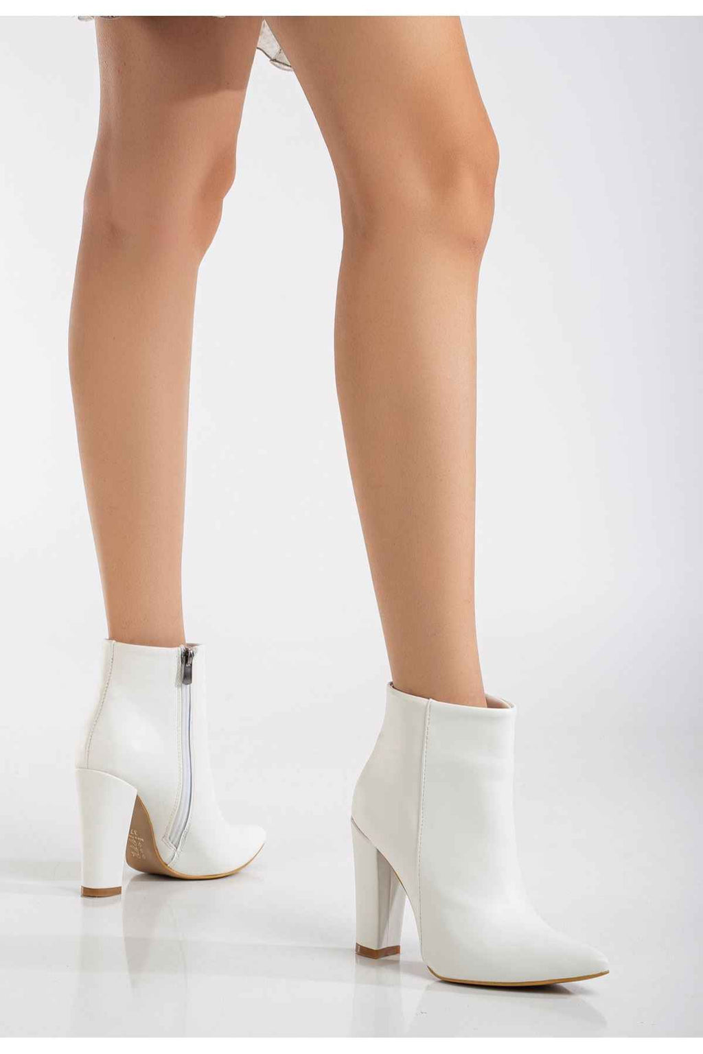 Ayakkabı Aşkı Vrt-4801 Beyaz Yüksek Kalın Topuklu Fermuarlı Kadın Bot