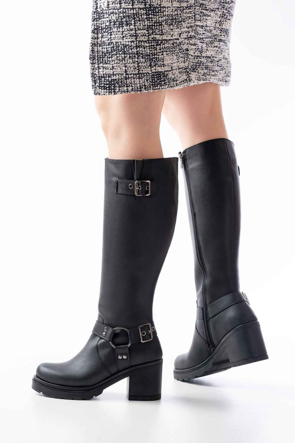 Ayakkabı Aşkı 767-3005 Siyah Toka Aksesuarlı Fermuarlı Günlük Kalın Topuklu Kadın Bot