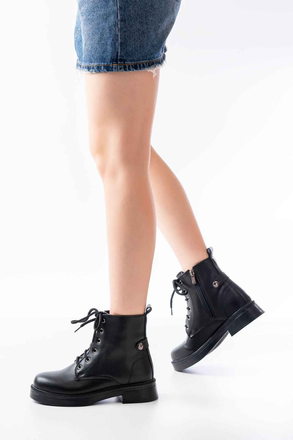 Ayakkabı Aşkı 02-2003 Siyah Bağcıklı Fermuarlı Günlük Kadın Bot