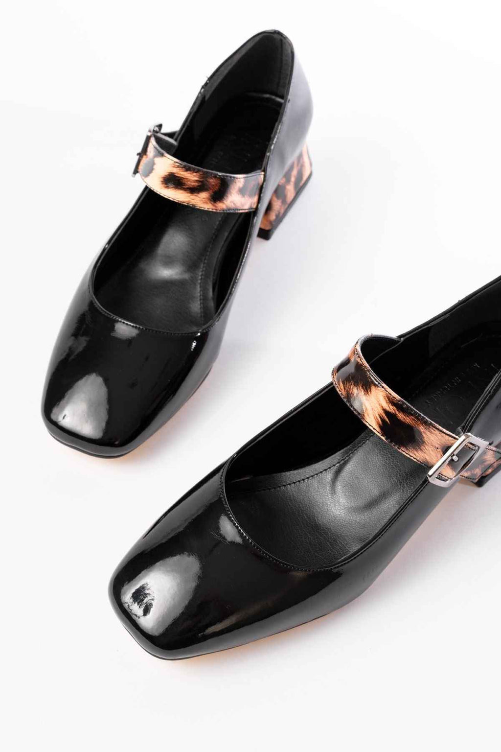 Ayakkabı Aşkı St-006 Siyah Leopar Rugan Günlük 4 Cm Topuklu Bayan Ayakkabı