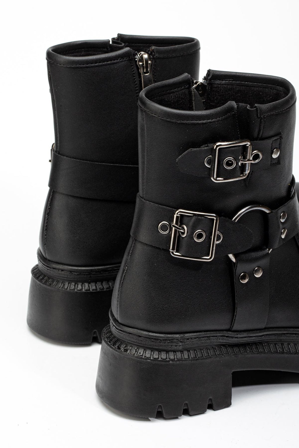 Ayakkabı Aşkı Siyah Toka Aksesuarlı Fermuarlı Günlük Kadın Bot