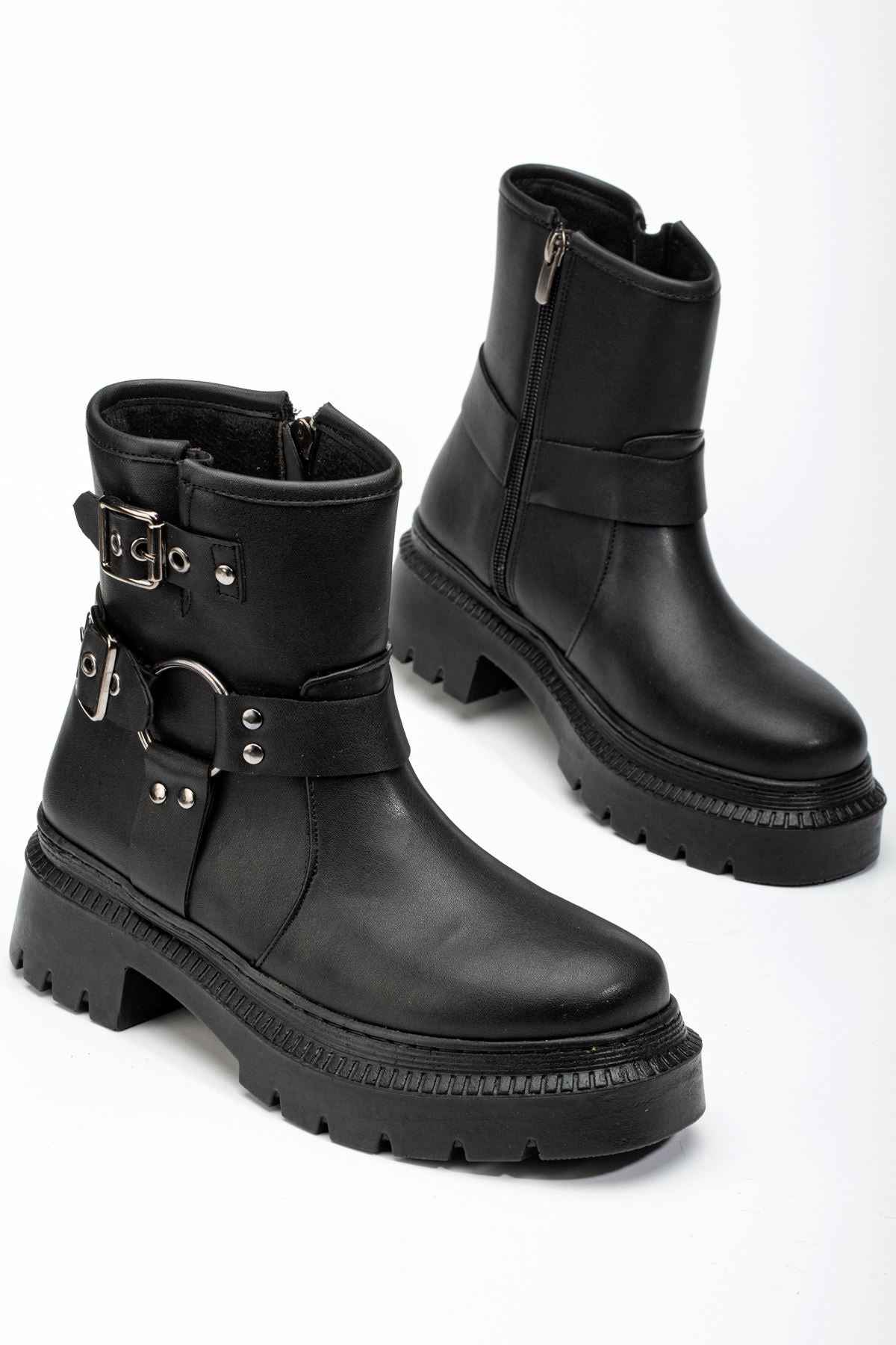 Ayakkabı Aşkı 236-2013 Siyah Toka Aksesuarlı Fermuarlı Günlük Kadın Bot