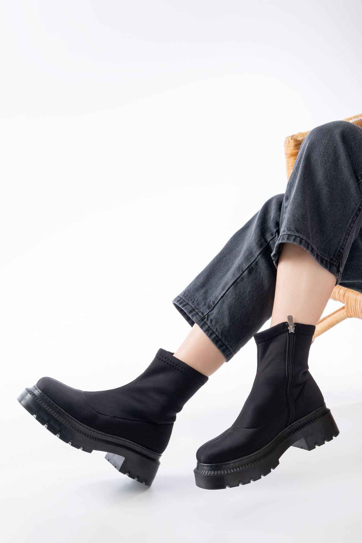 Ayakkabı Aşkı 236-2011 Siyah Dalgıç Fermuarlı Günlük Kadın Bot