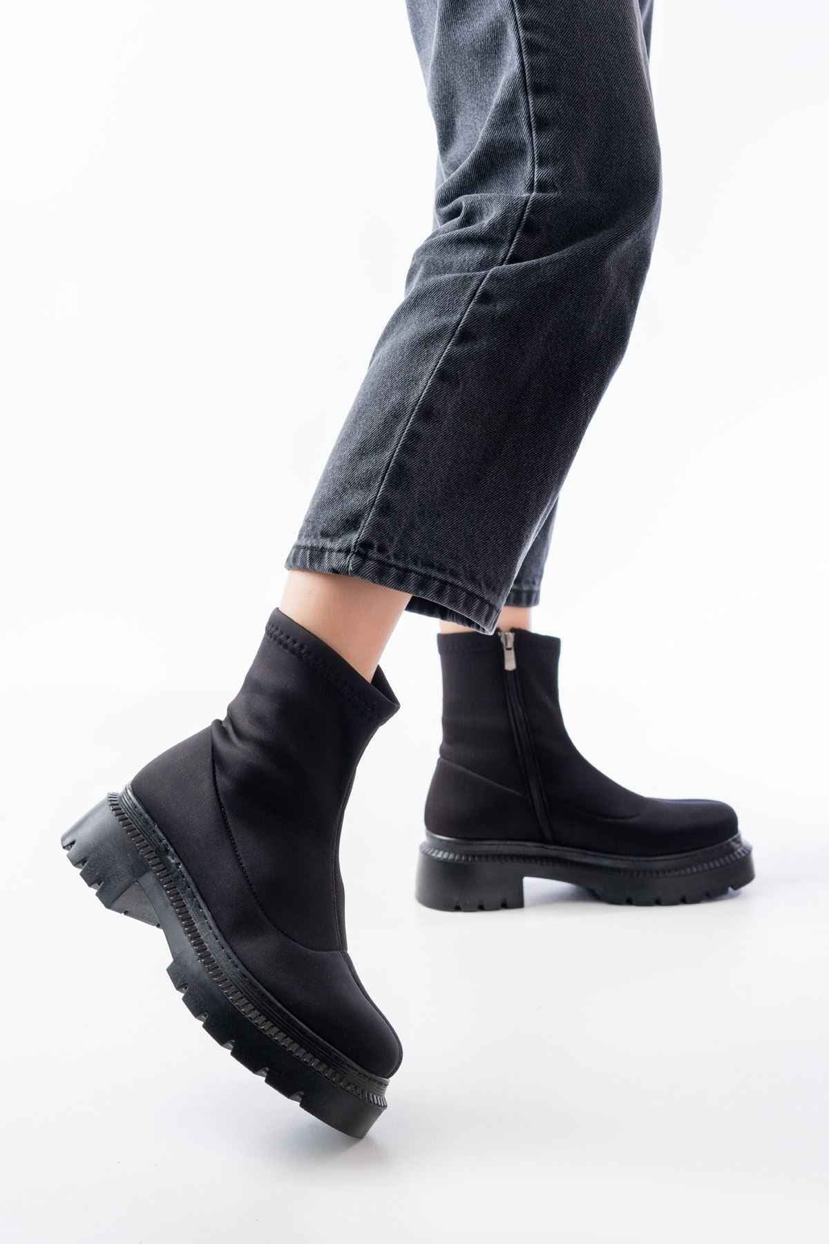 Ayakkabı Aşkı 236-2011 Siyah Dalgıç Fermuarlı Günlük Kadın Bot