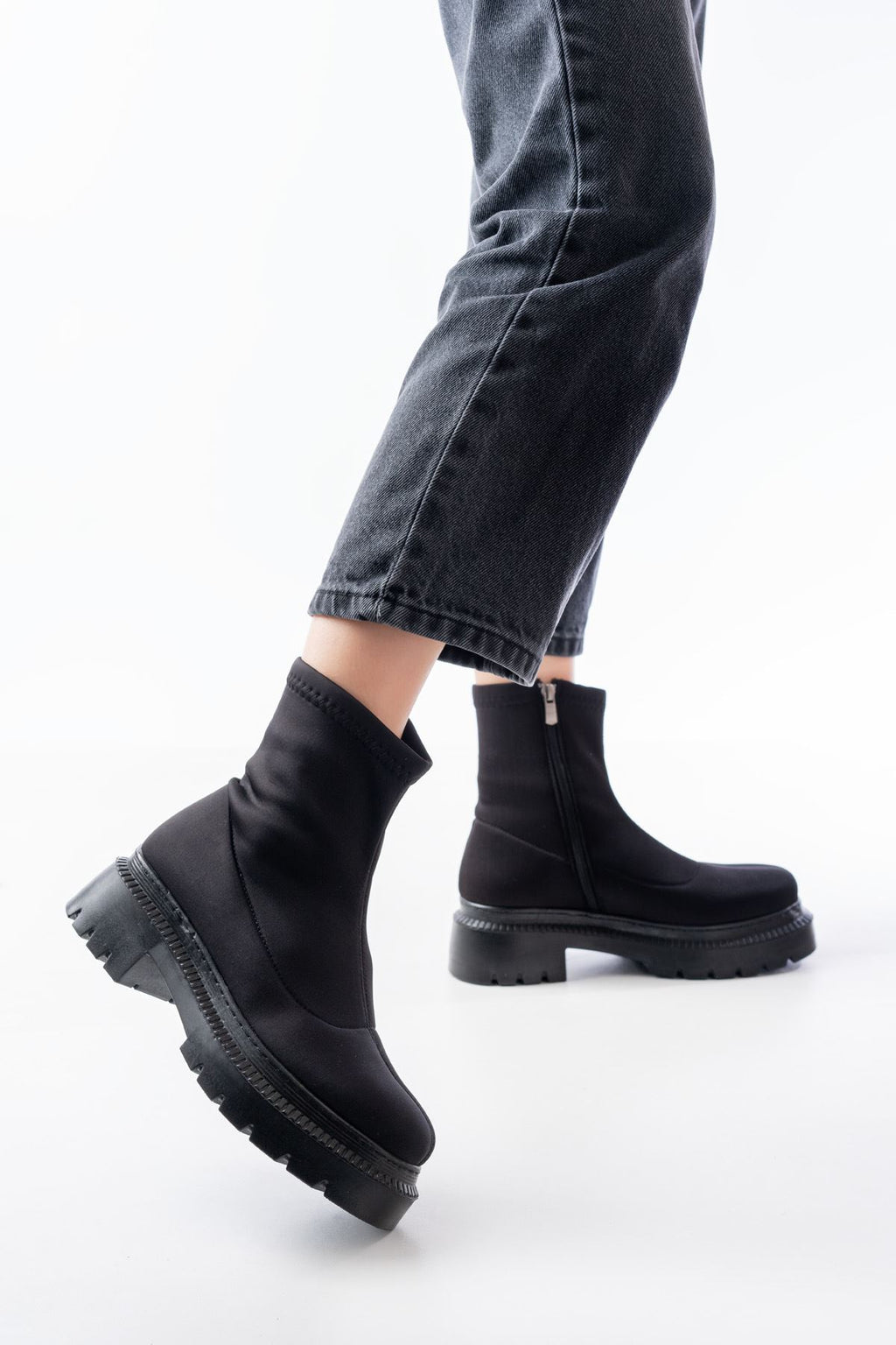 Ayakkabı Aşkı Siyah Dalgıç Fermuarlı Günlük Kadın Bot