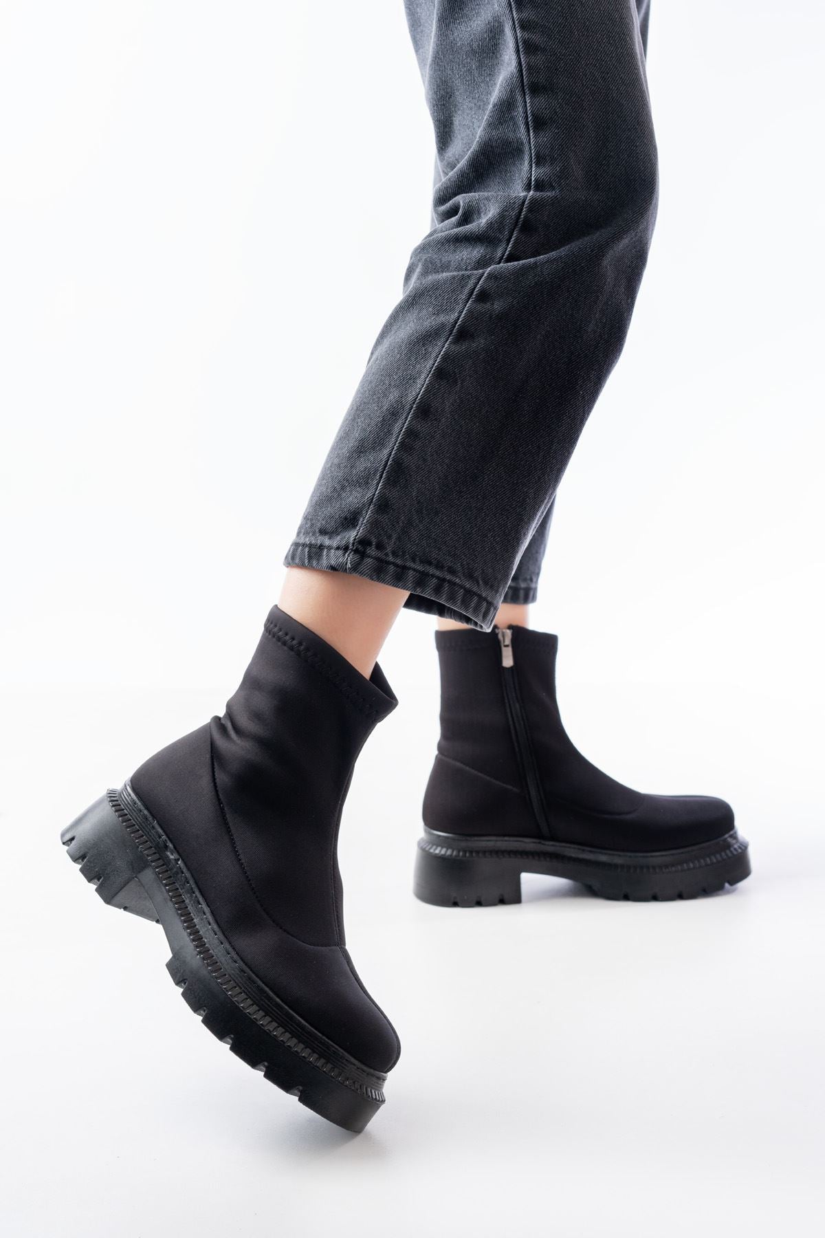 Ayakkabı Aşkı Siyah Dalgıç Fermuarlı Günlük Kadın Bot