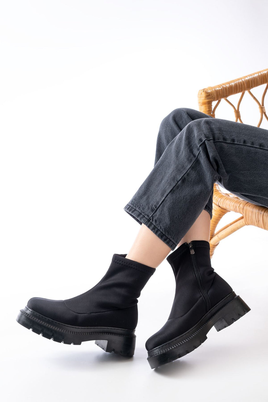 Ayakkabı Aşkı Siyah Dalgıç Fermuarlı Günlük Kadın Bot