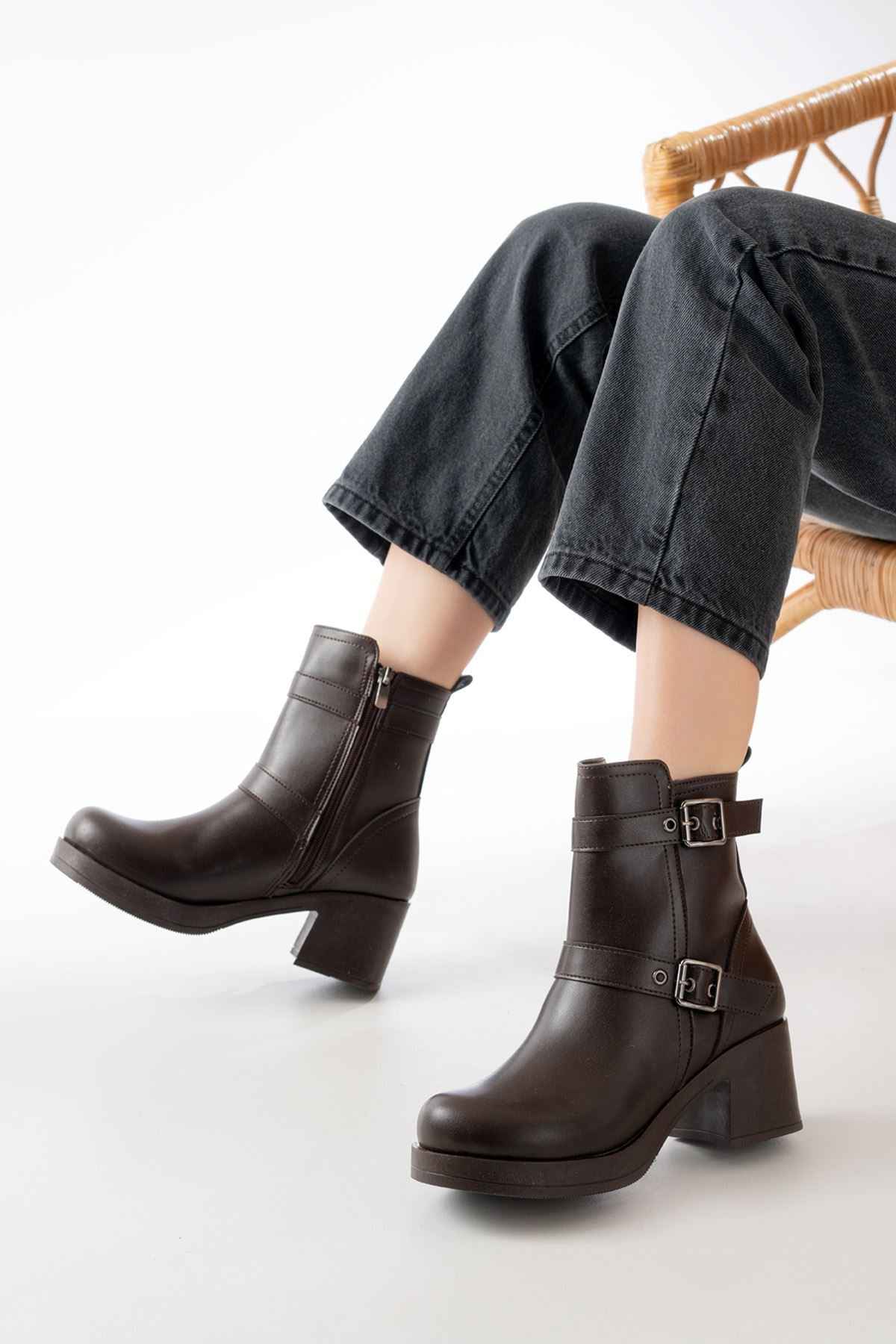 Ayakkabı Aşkı 5109-3027 Kahverengi Topuklu Fermuarlı Günlük Kadın Bot