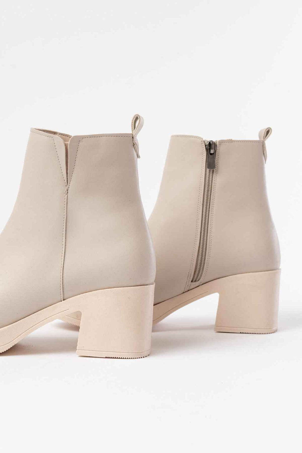 Ayakkabı Aşkı 5109-3057 Bej Lastikli Fermuarlı Kalın Topuklu Günlük Kadın Bot