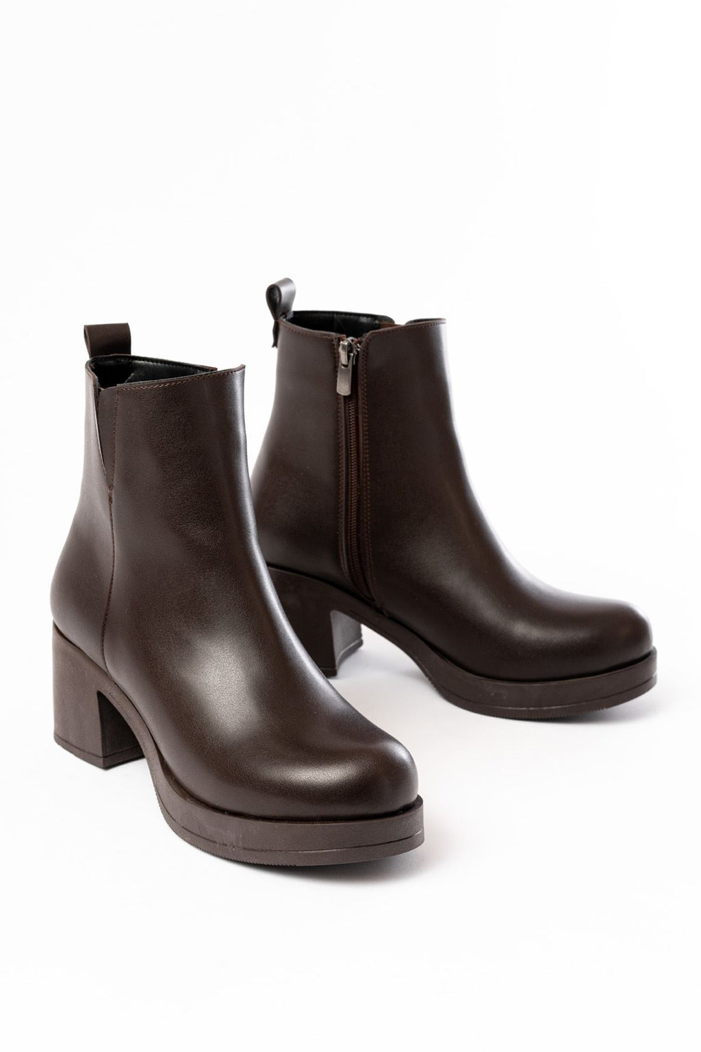 Ayakkabı Aşkı Kahverengi Lastikli Fermuarlı Kalın Topuklu Günlük Kadın Bot - Ayakkabı Aşkı