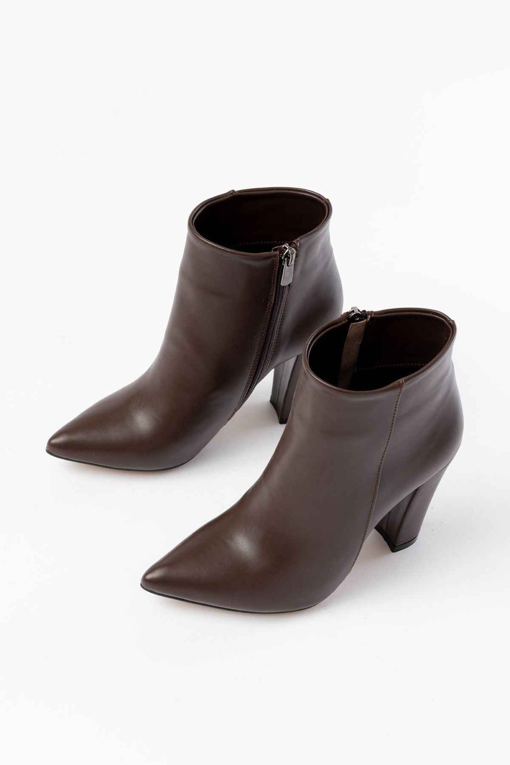 Ayakkabı Aşkı Vrt-4801 Kahverengi Yüksek Kalın Topuklu Fermuarlı Kadın Bot