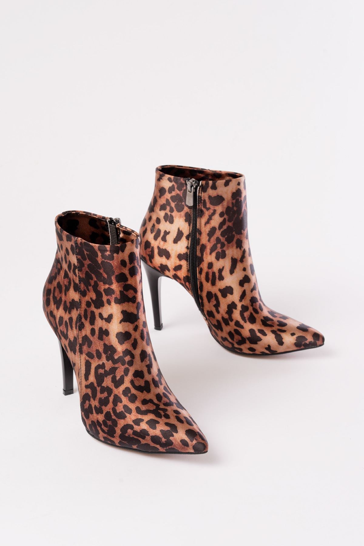 Ayakkabı Aşkı Leopar Yüksek İnce Topuklu Fermuarlı Kadın Bot - Ayakkabı Aşkı