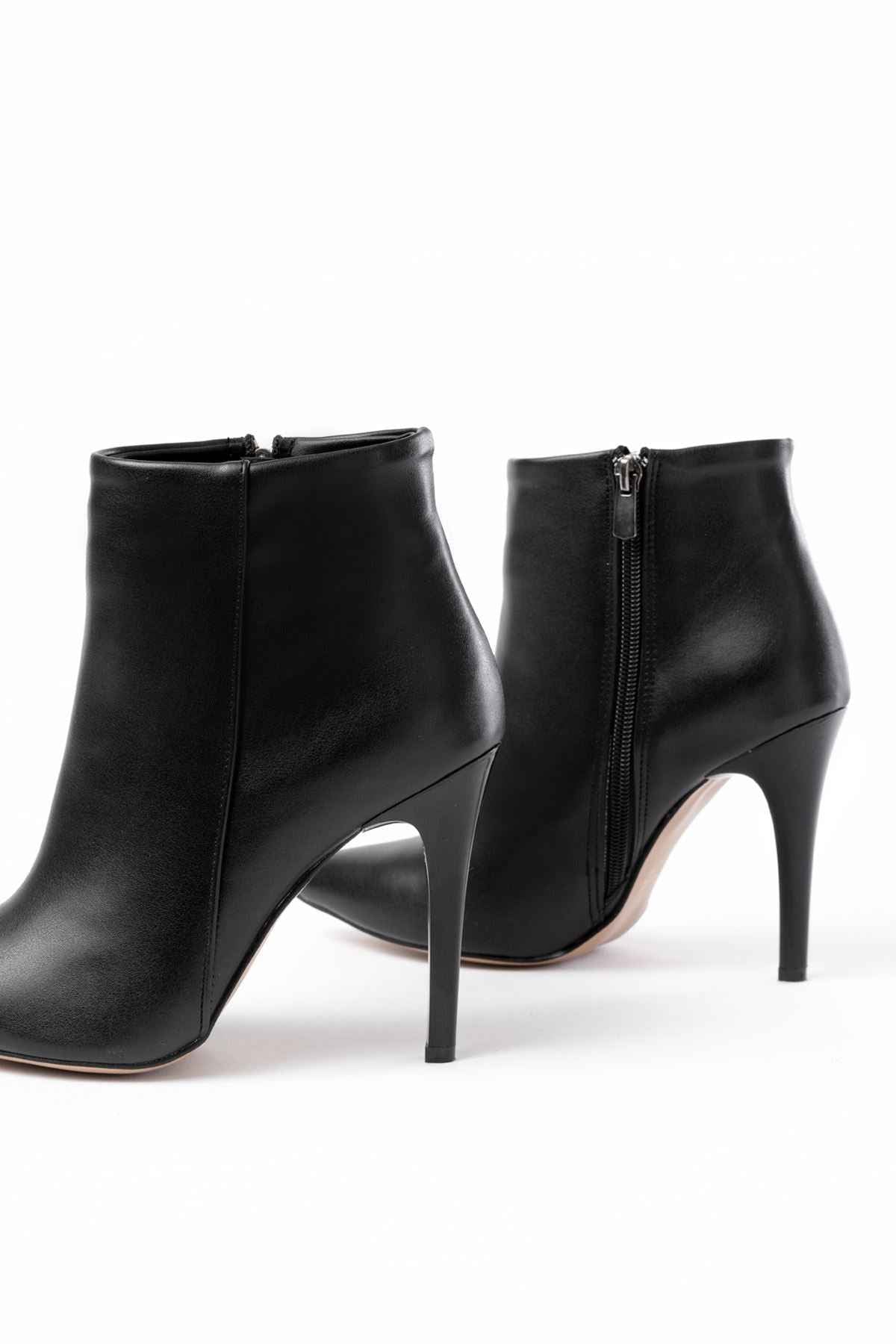 Ayakkabı Aşkı Vrt-4802 Siyah Yüksek Ince Topuklu Fermuarlı Kadın Bot