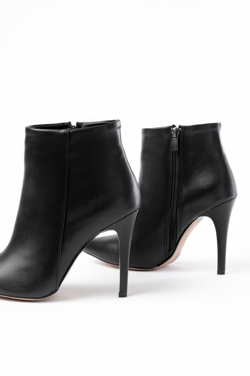 Ayakkabı Aşkı Siyah Yüksek İnce Topuklu Fermuarlı Kadın Bot