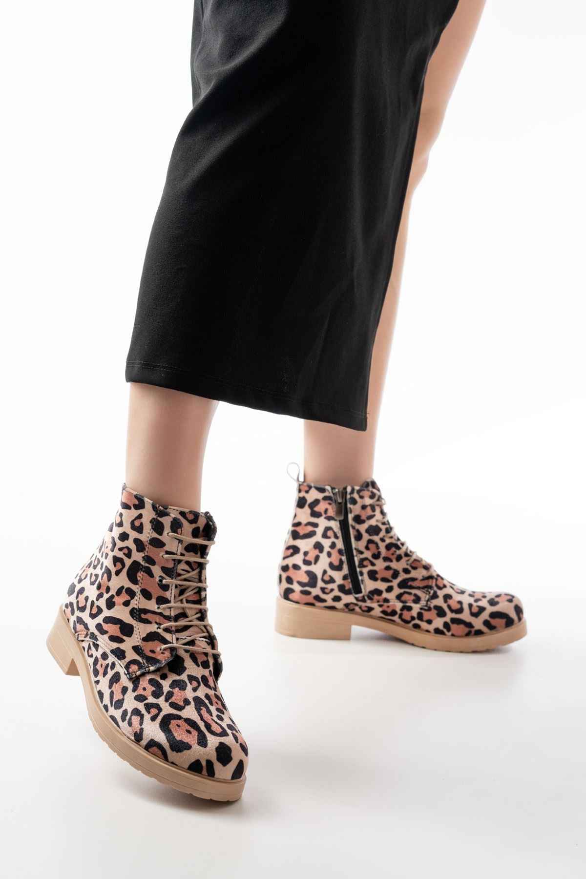 Ayakkabı Aşkı 165-225 Leopar Bağcıklı Fermuarlı Günlük Kadın Bot