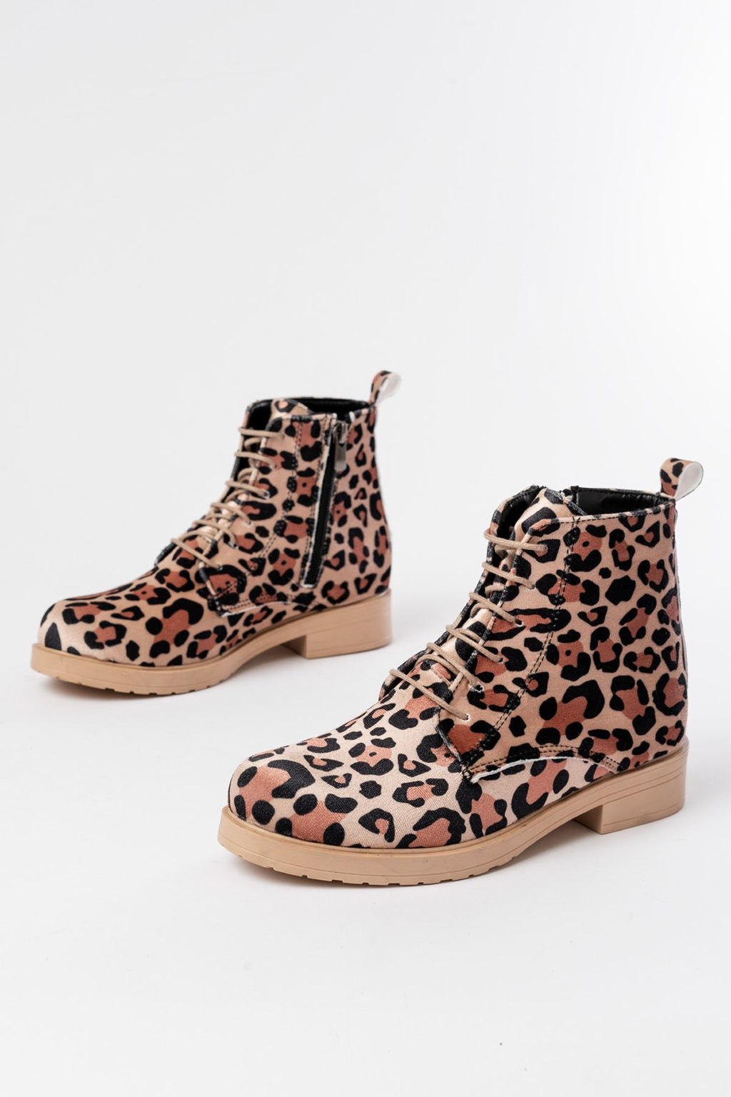 Ayakkabı Aşkı Leopar Bağcıklı Fermuarlı Günlük Kadın Bot - Ayakkabı Aşkı