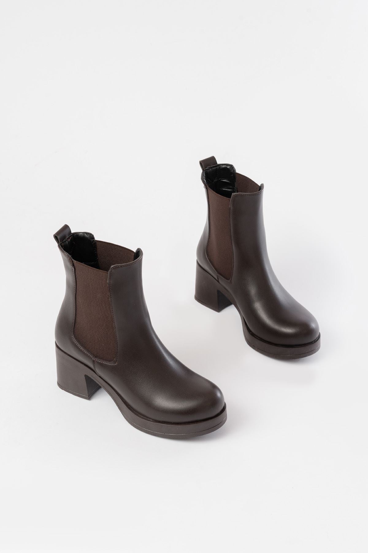 Ayakkabı Aşkı Kahverengi Lastikli Kalın Topuklu Günlük Kadın Bot