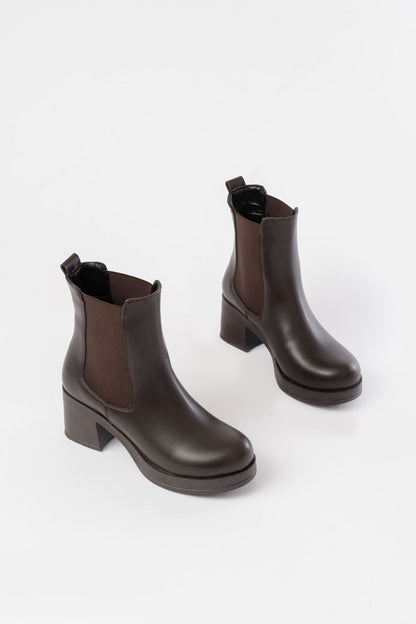 Ayakkabı Aşkı Kahverengi Lastikli Kalın Topuklu Günlük Kadın Bot