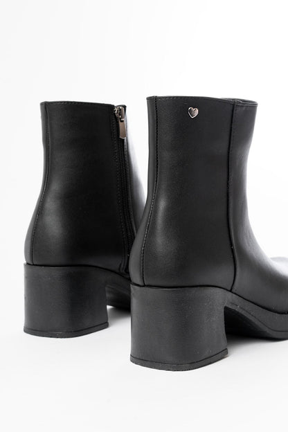 Ayakkabı Aşkı Siyah Fermuarlı Kalın Topuklu Günlük Kadın Bot