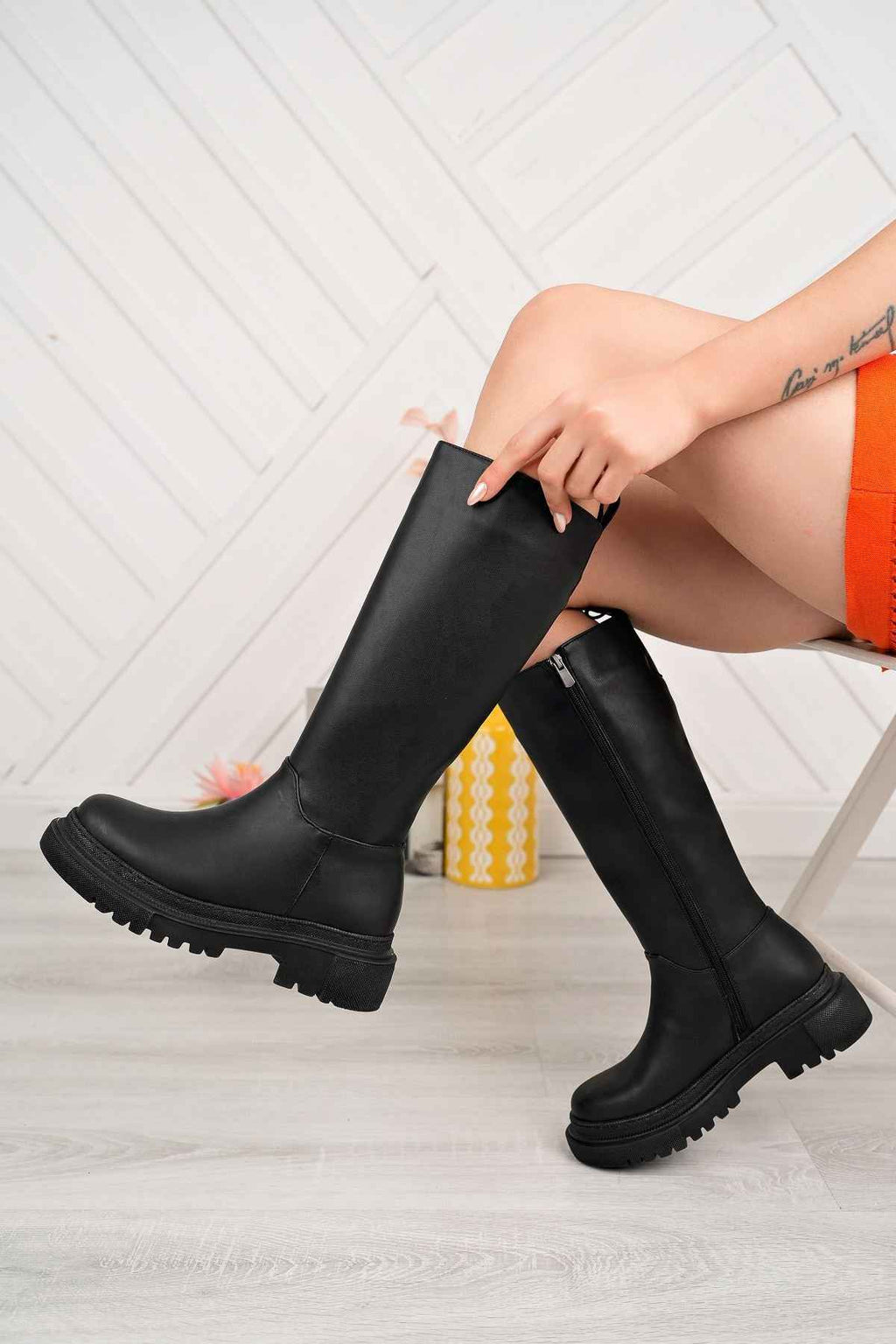 Ayakkabı Aşkı 812-340 Siyah Fermuarlı Günlük Kadın Çizme