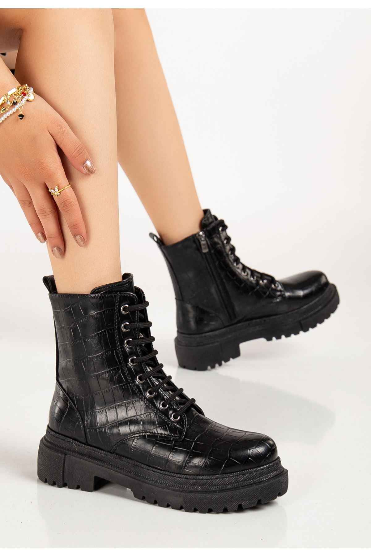 Ayakkabı Aşkı 812-356 Siyah Kroko Bağcıklı Fermuarlı Günlük Kadın Bot