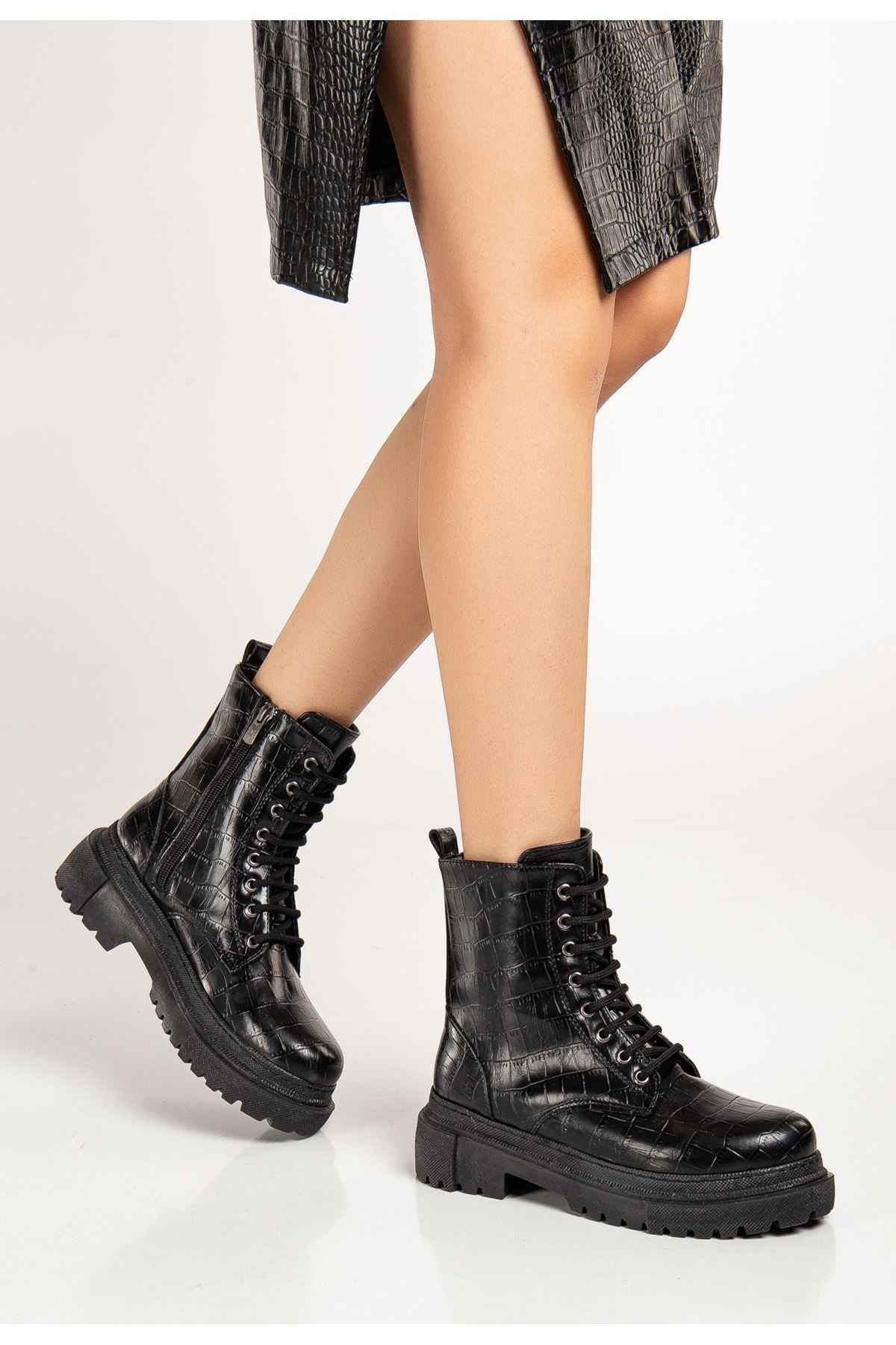 Ayakkabı Aşkı 812-356 Siyah Kroko Bağcıklı Fermuarlı Günlük Kadın Bot