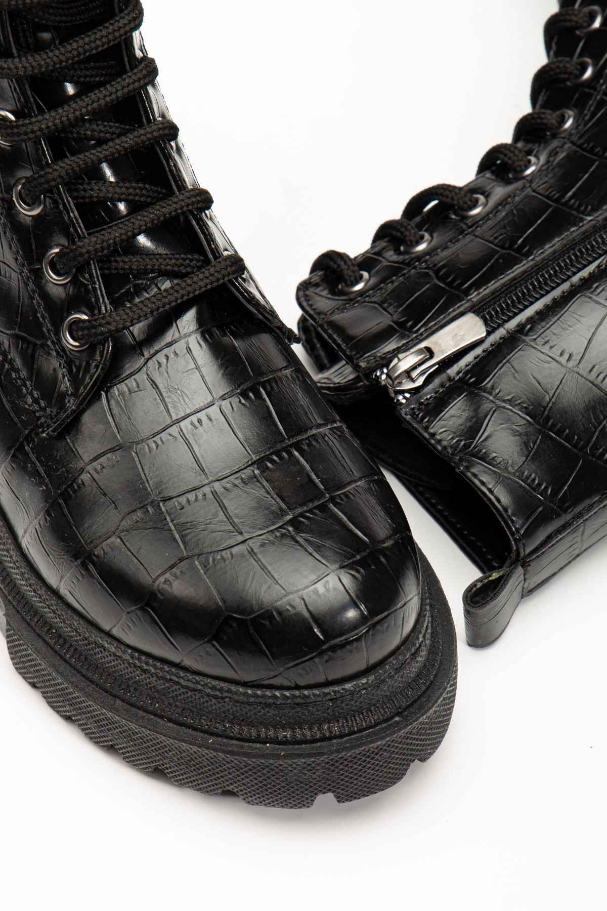 Ayakkabı Aşkı 812-356 Siyah Kroko Bağcıklı Fermuarlı Günlük Kadın Bot