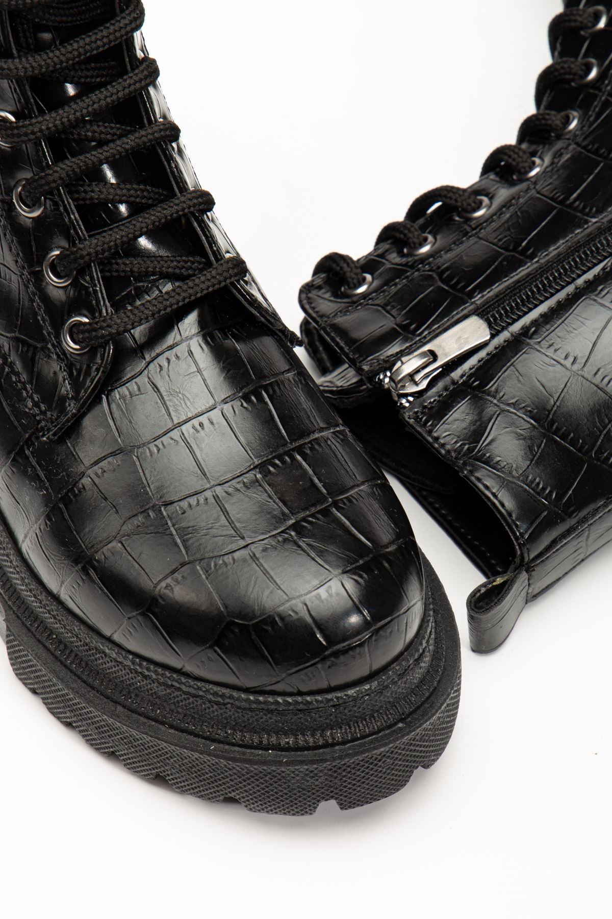 Ayakkabı Aşkı Siyah Kroko Bağcıklı Fermuarlı Günlük Kadın Bot