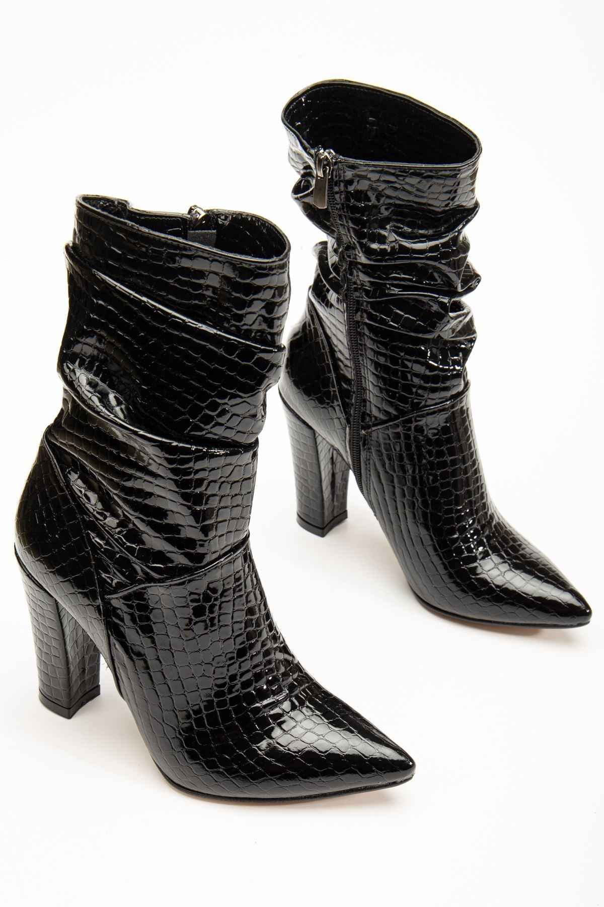 Ayakkabı Aşkı Vrt-4815 Siyah Kroko Yüksek Kalın Topuklu Körüklü Fermuarlı Kadın Bot