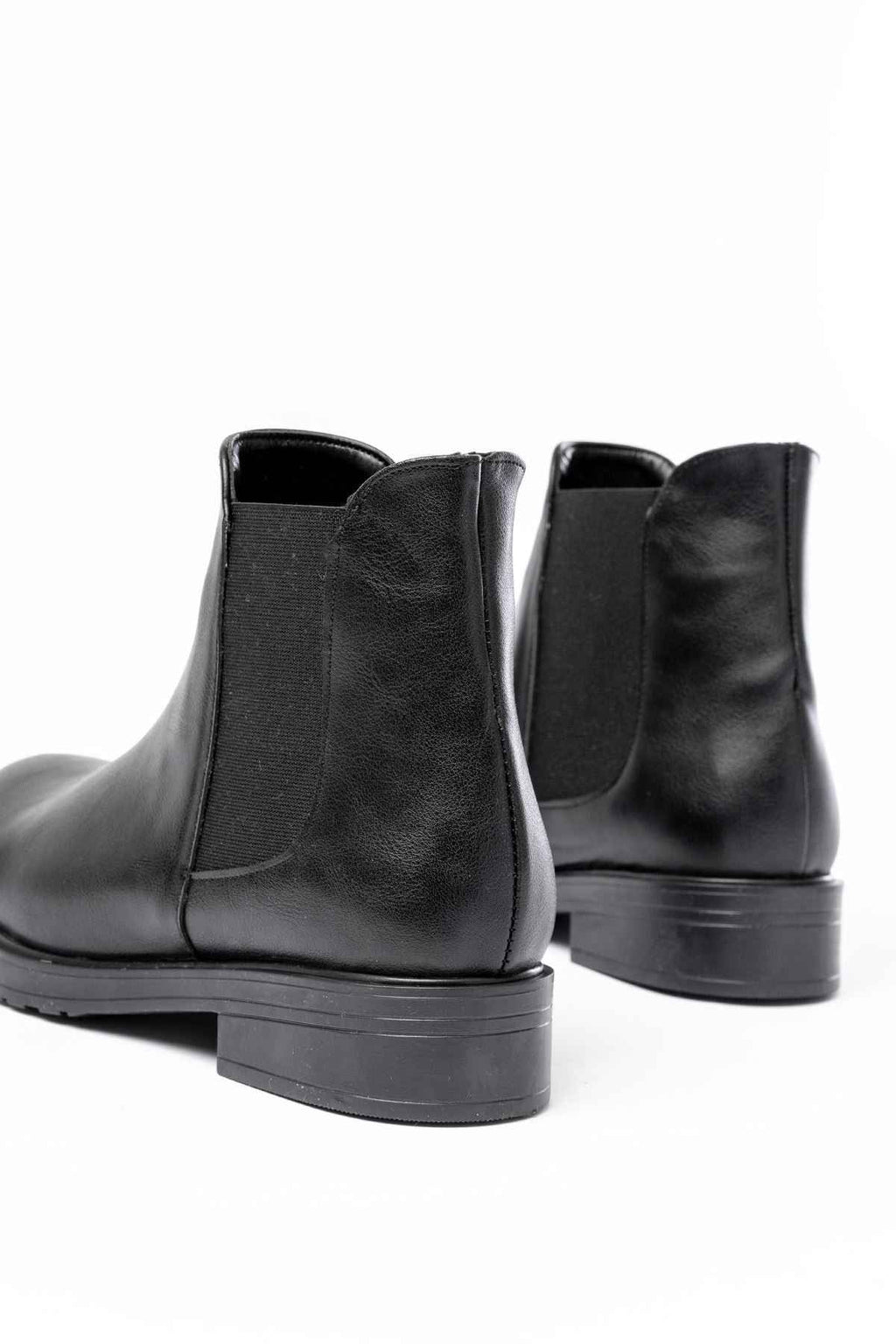 Ayakkabı Aşkı 165-230 Siyah Lastikli Günlük Kadın Bot