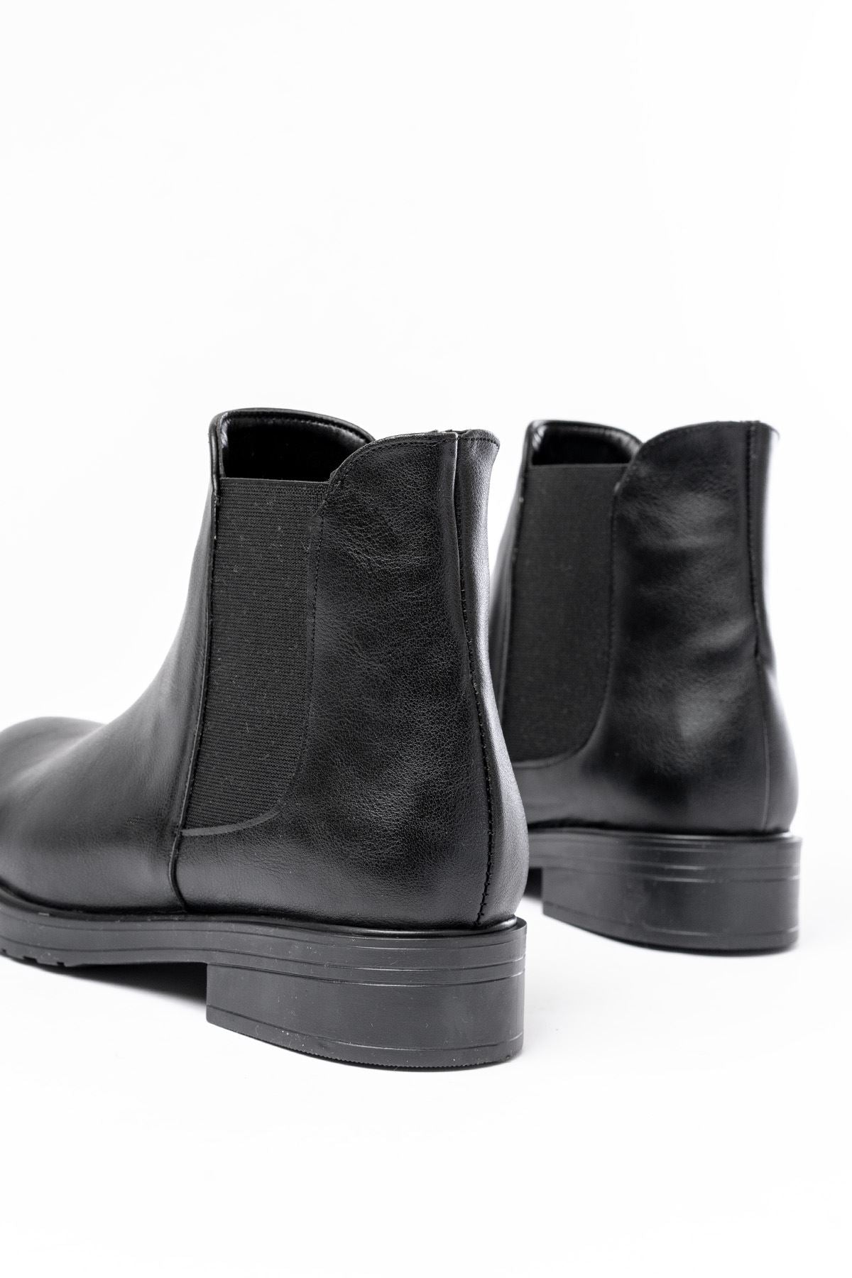 Ayakkabı Aşkı Siyah Lastikli Günlük Kadın Bot