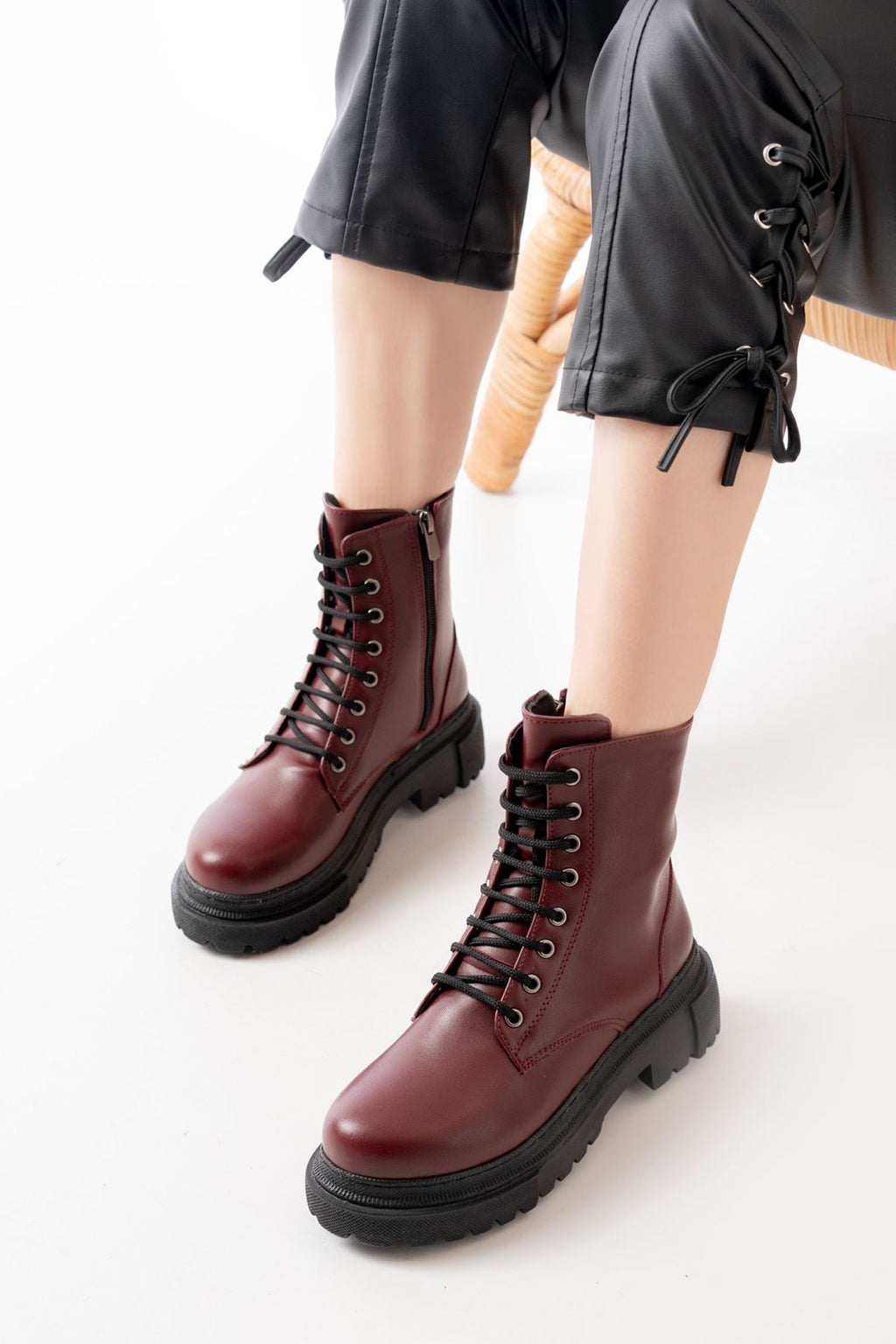 Ayakkabı Aşkı Bordo Bağcıklı Fermuarlı Günlük Kadın Bot - Ayakkabı Aşkı