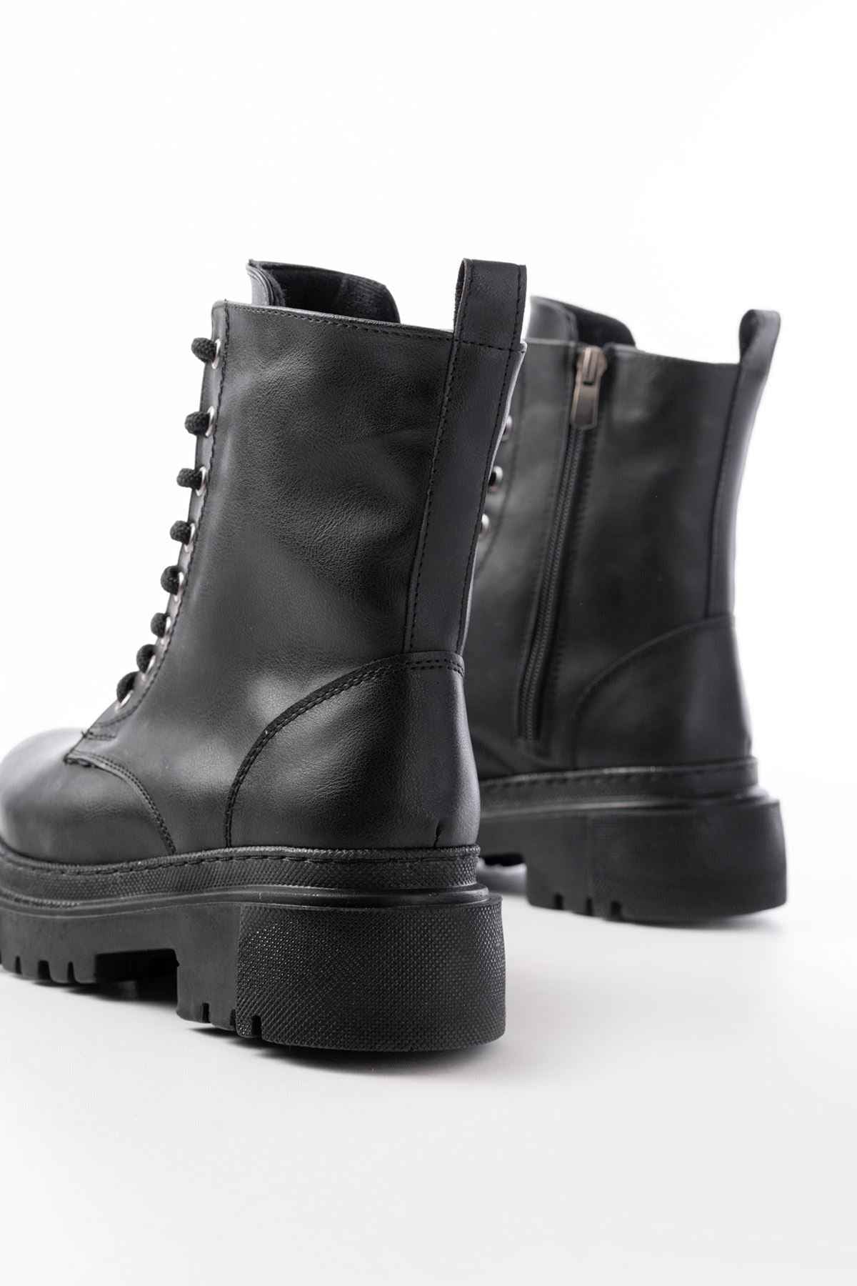 Ayakkabı Aşkı 812-356 Siyah Bağcıklı Fermuarlı Günlük Kadın Bot