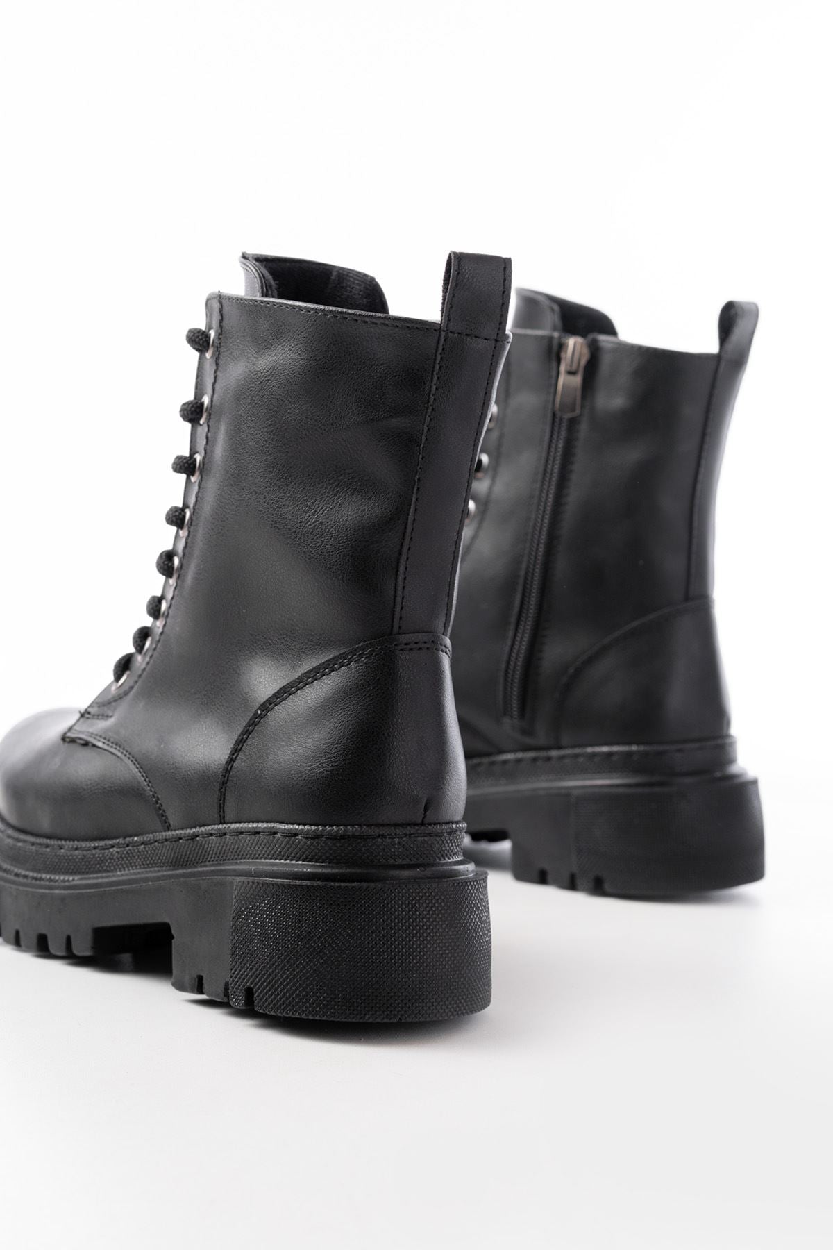 Ayakkabı Aşkı Siyah Bağcıklı Fermuarlı Günlük Kadın Bot
