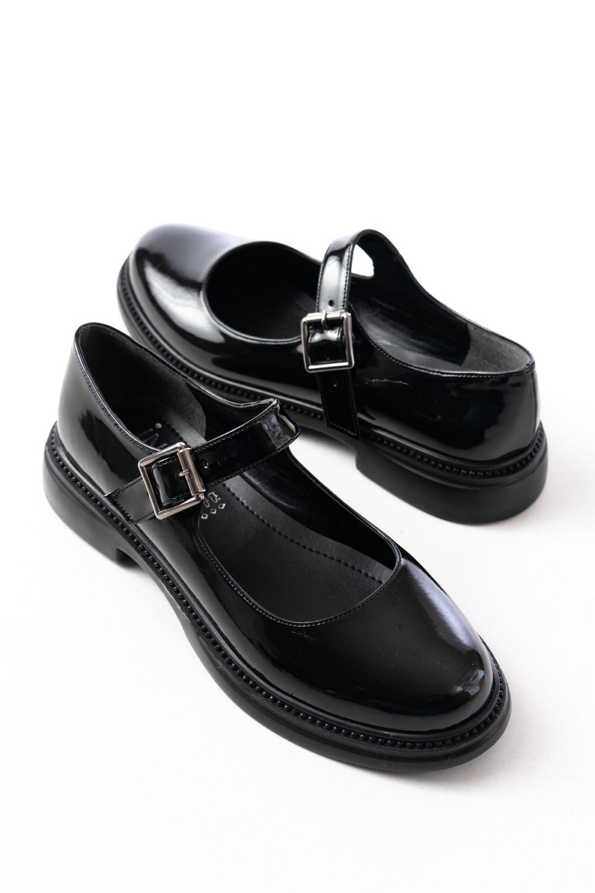 Ayakkabı Aşkı Siyah Rugan Günlük Bayan Ayakkabı