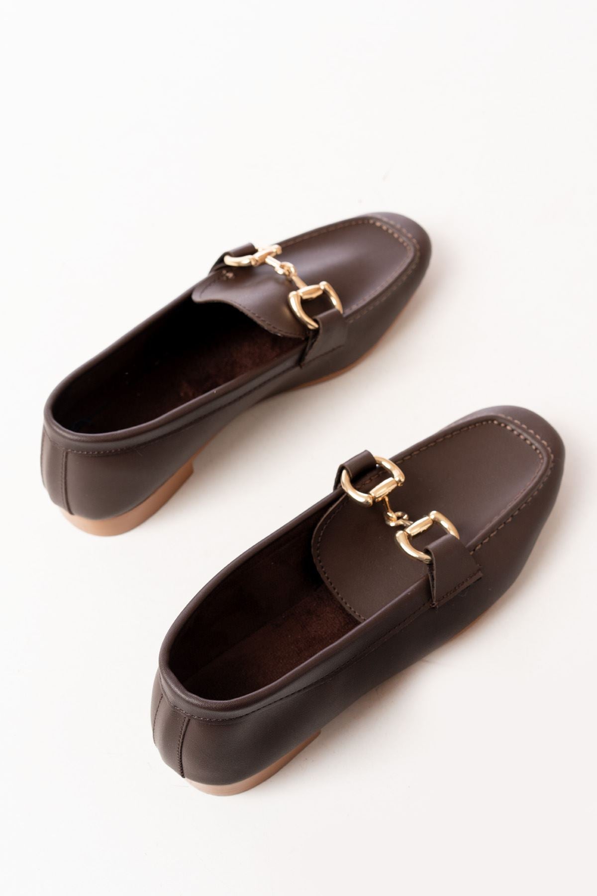 Ayakkabı Aşkı 303 Kahverengi Toka Aksesuarlı Günlük Kadın Babet - Ayakkabı Aşkı