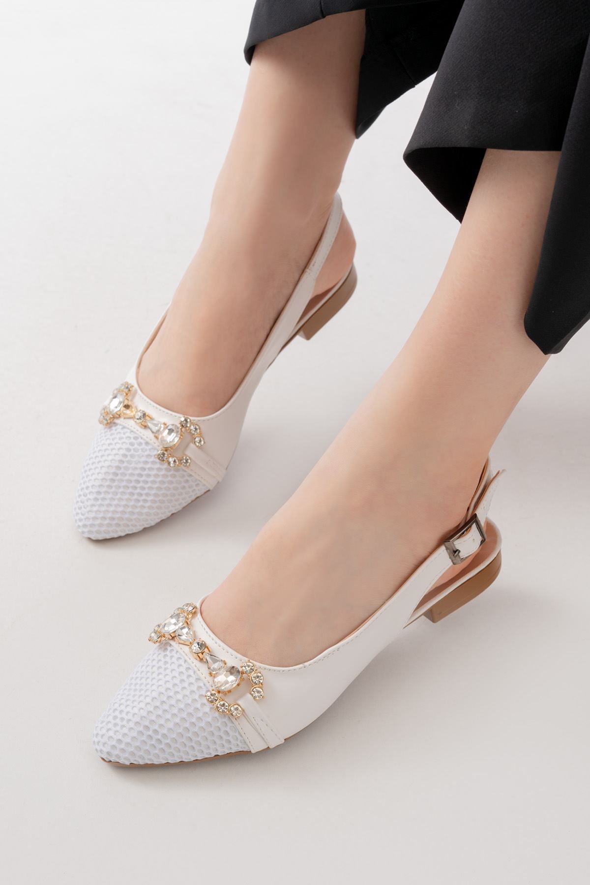 Ayakkabı Aşkı İNF-12 Beyaz Günlük Fileli Taş Aksesuarlı Kadın Babet - Ayakkabı Aşkı