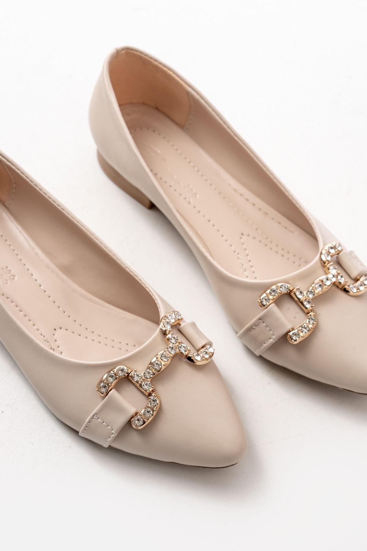 Ayakkabı Aşkı İNF-133 Ten Taşlı Tokalı Günlük Kadın Babet - Ayakkabı Aşkı